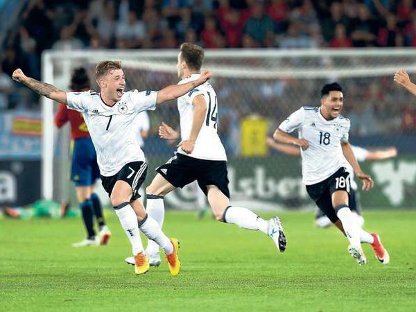 Sie sind Europameister. Die Spieler der deutschen U-21-Mannschaft hatten viel Grund zum Feiern.