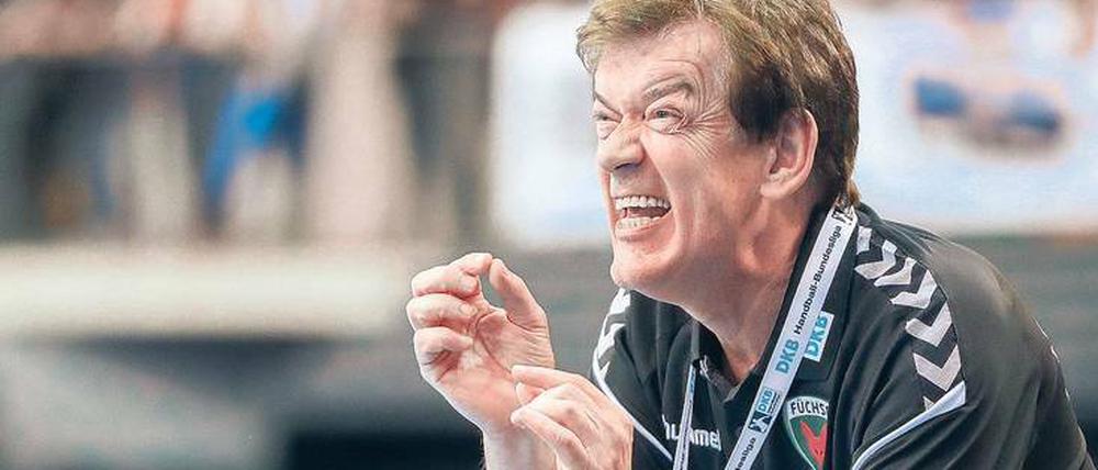 Velimir Petkovic, 61, ist seit zehn Monaten Trainer in Berlin. Zuvor betreute er in der Bundesliga bereits Wetzlar und Eisenach. Mit Göppingen, dem Füchse-Gegner am Donnerstag (19 Uhr/Sky), gewann er zweimal den EHF-Cup.