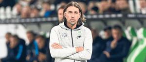 Martin Schmidt, 50, war in einem vorigen Leben Besitzer einer Autowerkstatt und einer Bekleidungsfirma. 2015 wurde er Bundesliga-Trainer in Mainz. Mittlerweile betreut er die Auswahl von Wolfsburg.