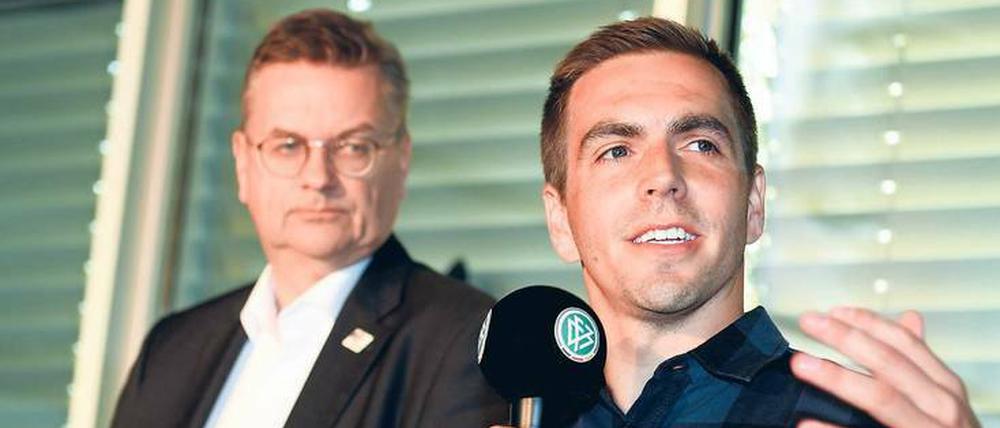 Wer ist hier der Boss? Philipp Lahm (rechts) wird schon als möglicher Nachfolger für DFB-Präsident Reinhard Grindel gehandelt.