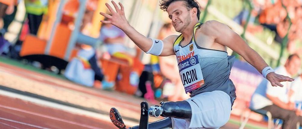 Neues Ziel. Sprinter Ali Lacin konnte sich dank Spenden in Höhe von 6000 Euro neue Prothesen leisten. Mit denen hat er schon am ersten Trainingstag eine neue Bestzeit erzielt. 