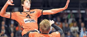 Zurück in Berlin. Jeffrey Jendryk ist nach einer Saison in Polen wieder bei den BR Volleys. Kapitän Sergej Grankin zählt ihn zu den besten Mittelblockern der Welt.