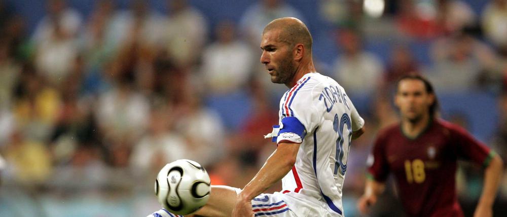Der Fußballer Zinedine Zidane war Leichtigkeit, Kreativität, Magie.