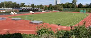 Im Stadion Wilmersdorf spielt der BSV 92 gegen den FC Internationale II.