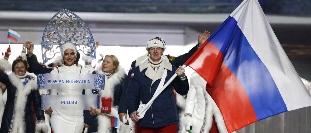Die russische Mannschaft bei der Eröffnung der Olympischen Spiele 2014 in Sotschi. 