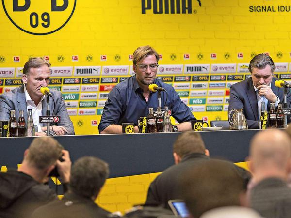 Allein mit sich und seiner Emotion: Jürgen Klopp verkündet in Dortmund seinen Abschied.