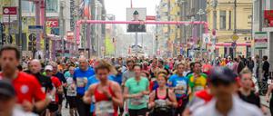 Der Halbmarathon gilt als etwas für Freizeitläufer, dabei sind schon 21 Kilometer eine große Leistung. 