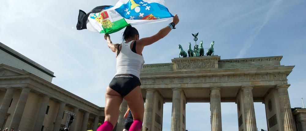 Kurz vorm Ziel: Der Berlin-Marathon sorgt für spezielle Momente.