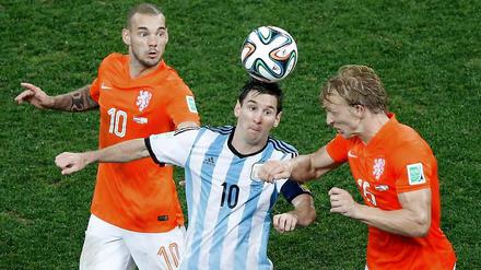 Lionel Messi war im Halbfinale gegen Holland weitgehend abgemeldet.