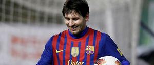 Er trifft und trifft und trifft. Lionel Messi hat die Rekordmarke Gerd Müllers von 67 Pflichtspieltoren geknackt.