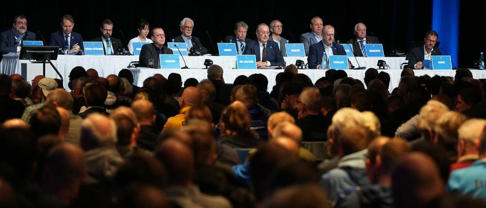 Es sind noch Plätze frei. In einer Woche wählt Hertha BSC einen neuen Präsidenten, dessen Stellvertreter und bis zu fünf Beisitzer.