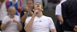 Stoßgebet: Andy Murray konnte die nationale Tragödie gegen Fernando Verdasco gerade noch abwenden.