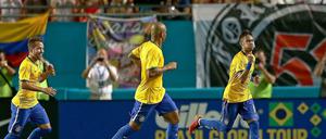 Der Anfang ist gemacht: Neymar führte Brasilien mit einem Freistoßtor zum Sieg gegen Kolumbien.