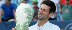 Novak Djokovic sammelt wieder fleißig Pokale.