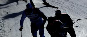 Schatten über Seefeld. Die Wettkämpfe der Nordischen Ski-WM werden von dem Doping-Skandal überlagert.