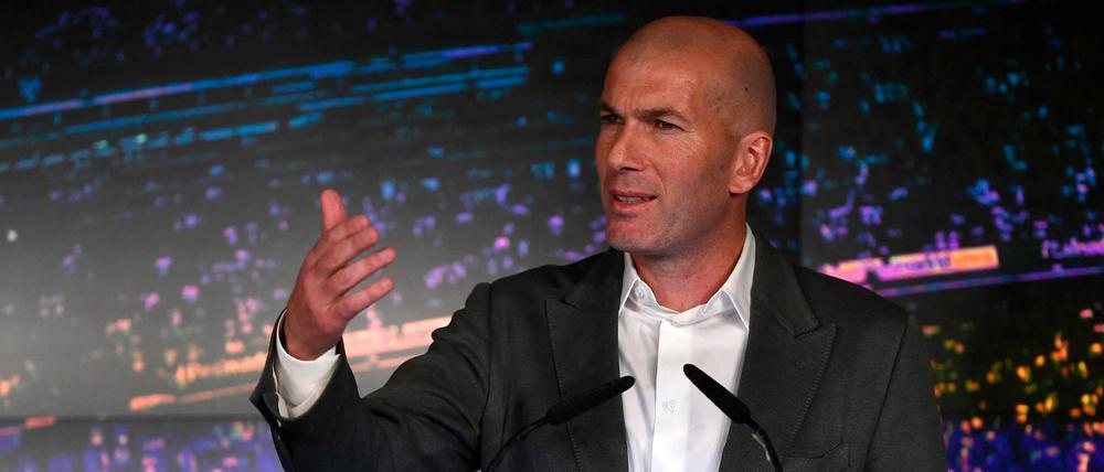 Zinédine Zidane während seiner Vorstellung bei Real Madrid
