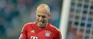 Knappe Sache! Bayerns Arjen Robben weiß, dass hätte auch schief gehen können.