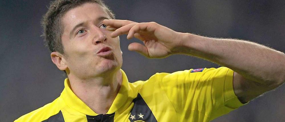 Tore für die Nachfolger? Das Geld aus der Champions League soll zukünftig mehr teure Spieler nach Dortmund locken. Stürmer Robert Lewandowski könnte dann schon weitergezogen sein.