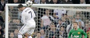 Was für ein Kopfball! Cristiano Ronaldo trifft spektakulär zum 1:1.