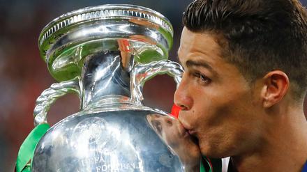 Siegermentalität: Cristiano Ronaldo 2016 mit dem EM-Pokal.