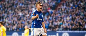 Schalkes Max Meyer jubelt nach seinem Treffer zum 3:0.