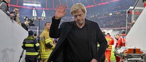 Oliver Kahn könnte sich schon im Sommer endgültig vom FC Bayern verabschieden müssen.