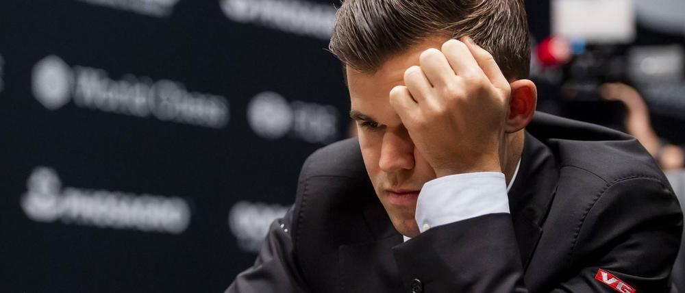 Magnus Carlsen bot am Dienstag im 34. Zug das Remis an. 