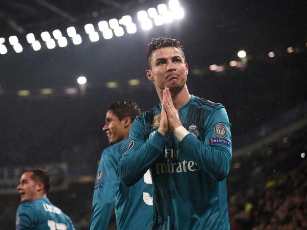 Ronaldo dankt dem Turiner Publikum für den Applaus nach seinem Tor zum 2:0. 