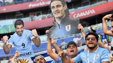 Auch die uruguayischen Fans setzen ganz klar auf Luis Suarez und Edinson Cavani.