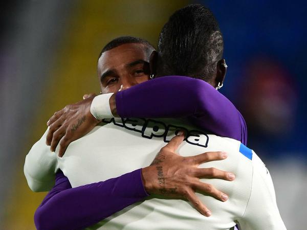 Mario Balotelli und Kevin-Prince Boateng kennen sich aus gemeinsamen Zeiten beim AC Mailand. 