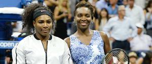 Serena (links) und Venus Williams dominieren seit über einem Jahrzehnt bei den Frauen.