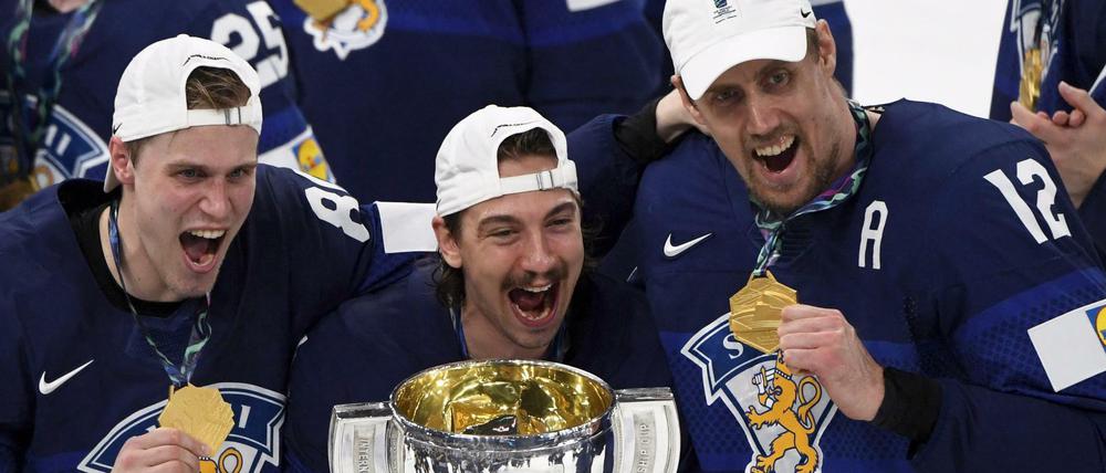 Finnlands Eishockey-Spieler feierten den WM-Triumph in eigener Halle.