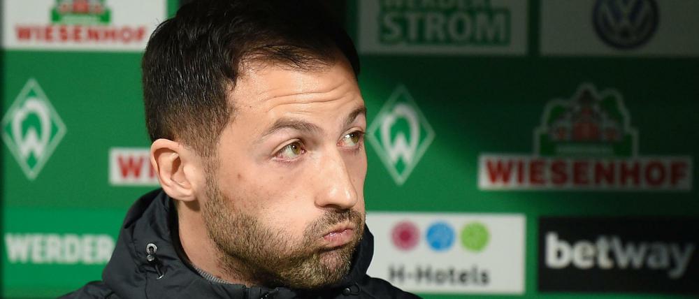 Endstation Bremen. Schalke Trainer Domenico Tedesco fürchtet um seinen Job.
