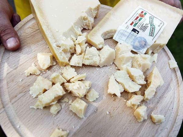 Streit um den Parmesan: Wann darf man Käse so nennen?