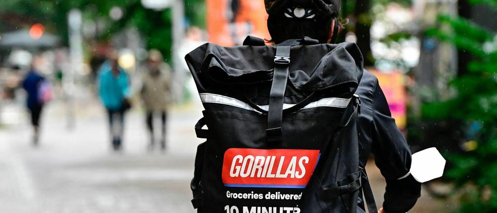 Starke Marke: Nicht nur in Berlin gehören die Gorillas-Rider zum Straßenbild, auch in Amsterdam, London, Brüssel, Rom, New York und anderen Städten.