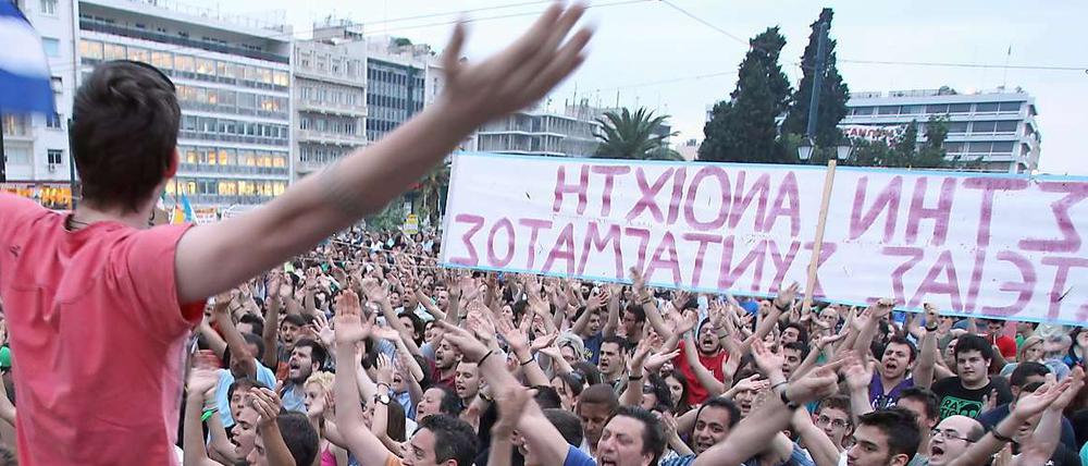 Die Jugendarbeitslosigkeit in Europa ist hoch. Nicht nur in Griechenland treibt dies die Menschen zu Demonstrationen auf die Straße.