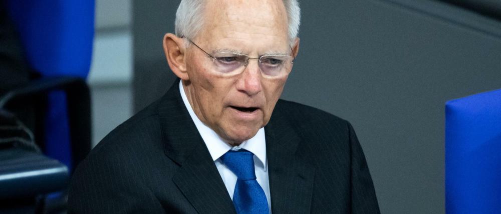 Kann bislang keinen Regelverstoß von Amthor erkennen: Bundestagspräsident Wolfgang Schäuble (CDU) (Archivbild)