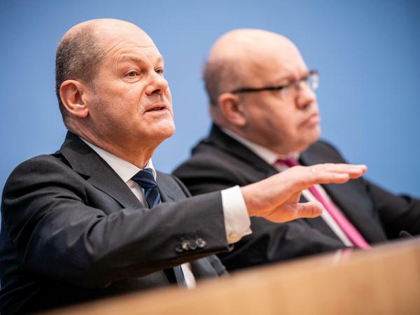 Stellten das Maßnahmenpaket vor: Bundesfinanzminister Olaf Scholz (SPD) und Bundeswirtschaftsminister Peter Altmaier (CDU).