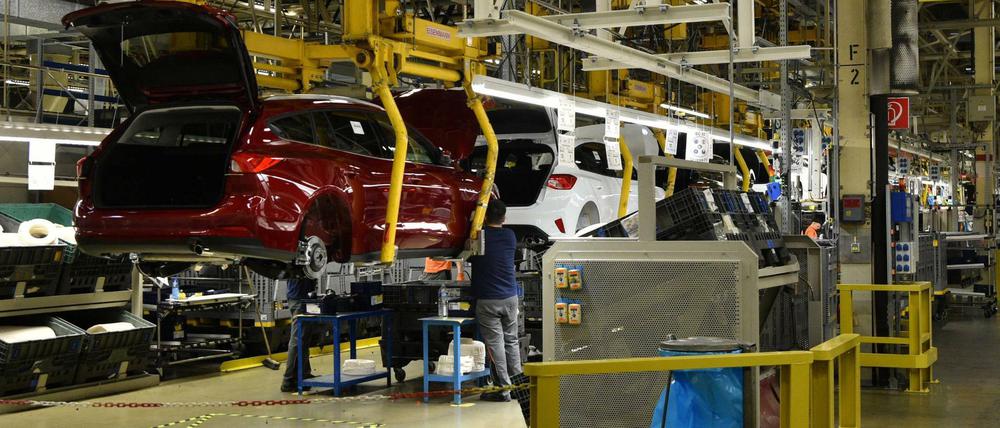 Das Fordwerk in Saarlouis beschäftigt mehr als 5000 Personen. Arbeitnehmervertreter vermissen eine E-Auto-Strategie. 