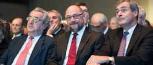 Arbeitgebertag. BDA-Ehrenpräsident Dieter Hundt (l.), SPD-Chef Martin Schulz und BDA-Präsident Ingo Kramer am Mittwoch in Berlin. 
