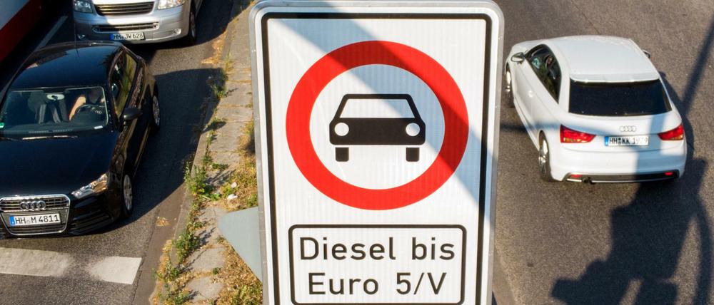 Um Fahrverbote für Diesel-Fahrzeuge wird erbittert gestritten.