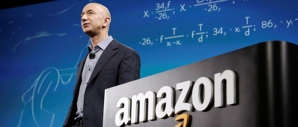 Jeff Bezos hat mit Amazon die amerikanische Gesellschaft tiefgreifend umstrukturiert.