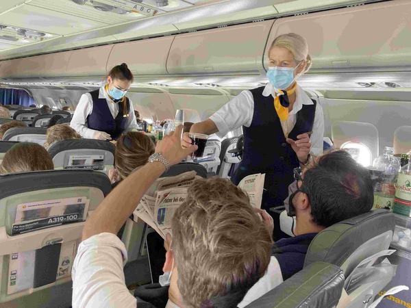Ohne massive Arbeitszeitverkürzung mit entsprechenden Gehaltseinbußen will die Lufthansa Tausenden kündigen