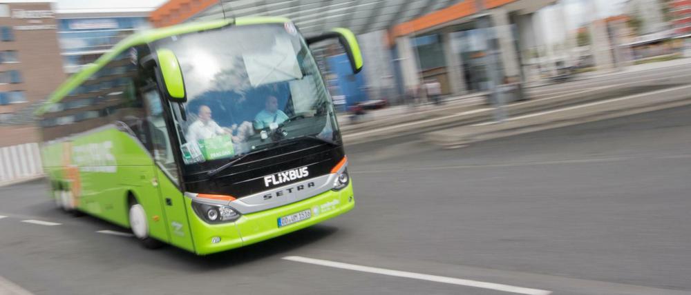 Ein Fernbus des Unternehmens Flixbus. 