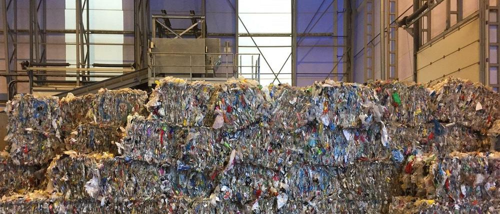 Fortum recycelt Plastik und Metalle aus Müll.