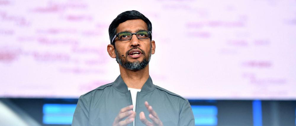 Hat jetzt auch eine Text-KI im Portfolio: Google-CEO Sundar Pichai