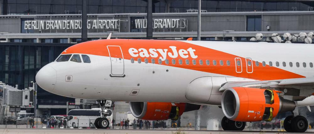 Die Fluggesellschaft Easyjet hat laut einem Medienbericht ihr Angebot für Air Berlin reduziert.