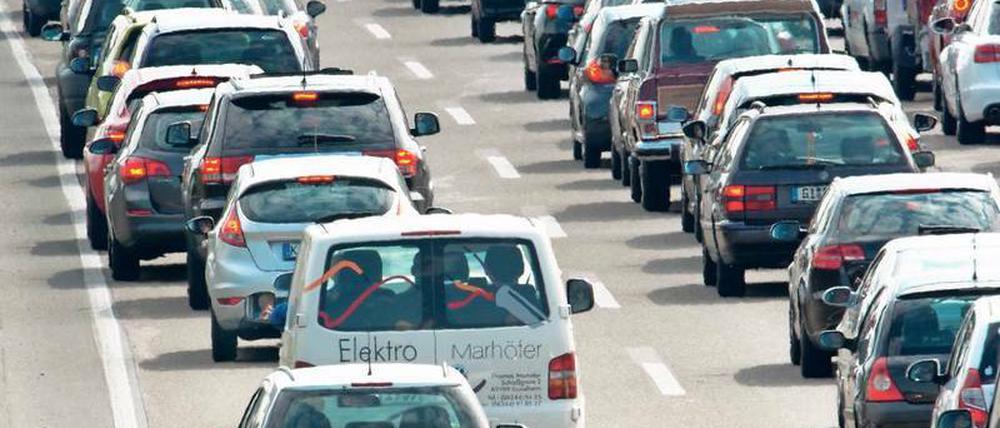 Luftverschmutzer Auto. Das einstige Klimaschutzvorbild Deutschland schafft im Verkehr sein EU-Klimaziel bis 2020 nicht. 