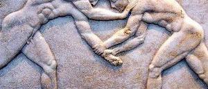 Ausgang offen. Im Ringen um die Gunst des Kapitalmarktes hatte Athen zuletzt Glück. Ob es dabei bleibt, ist offen. Im Bild: Zwei Ringer, die die Bodenplatte einer Statue verzieren, die im Archäologischen Museum von Athen steht. 