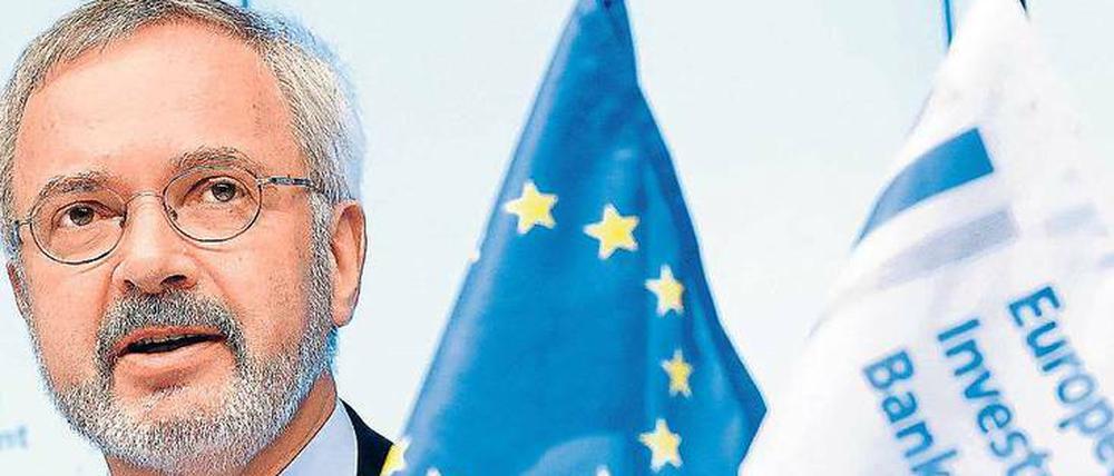 „Zutiefst besorgt“ über die Investitionsschwäche in der EU ist der Bankenpräsident und FDP-Politiker Werner Hoyer.